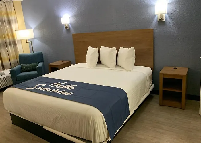 Days Inn By Wyndham Apopka/Orlando