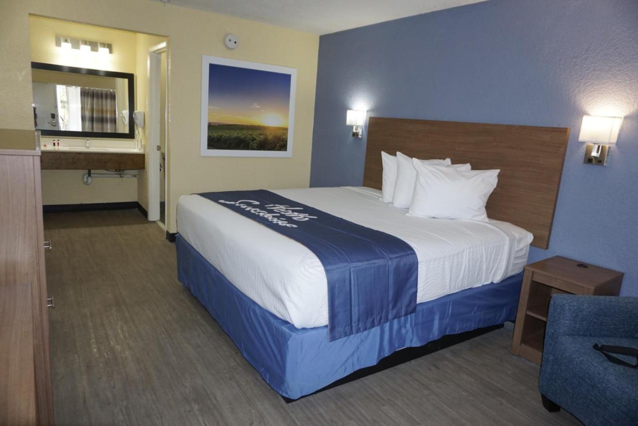 Days By Wyndham Apopka/orlando Hotel